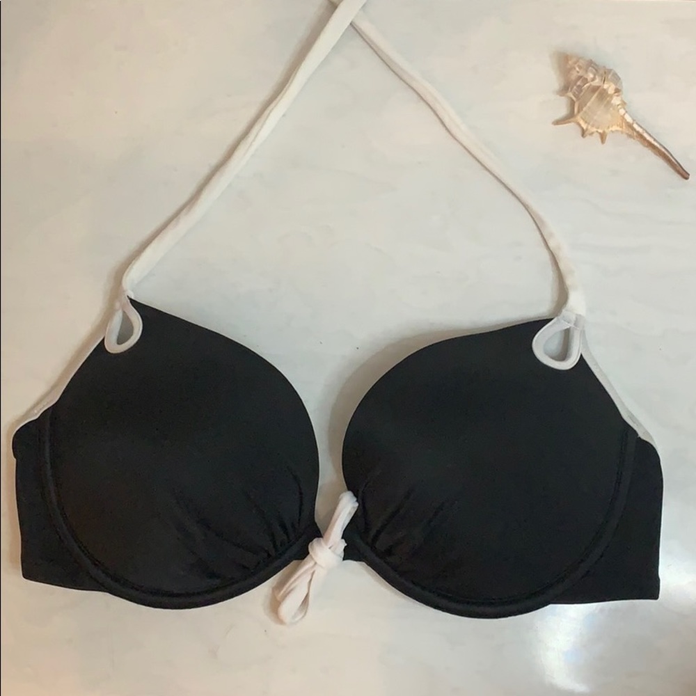 NEW Victoria’s Secret Bikini Top (Padded!)